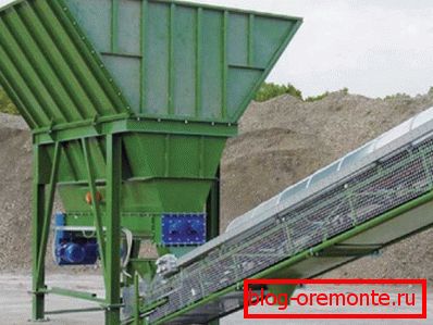 Бетонски миксерная установка с конвейерной подачей Бетонски миксерная установка с конвейерной подачей