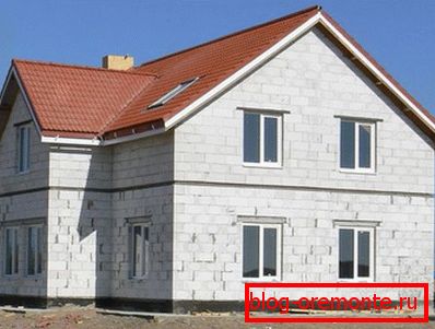 Куќата на аериран бетонски блок Куќата на аериран бетонски блок
