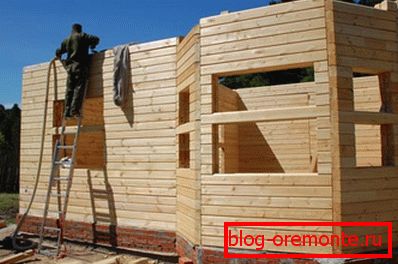 Кутијата на куќата, или првиот кат Кутијата на куќата, или првиот кат