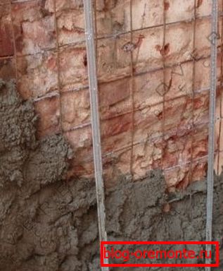 Малтерисување на тули од тули изградба на тремот
