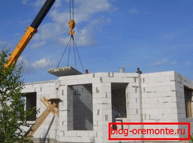 Монтирајте го преклопувањето. Монтирајте го преклопувањето.