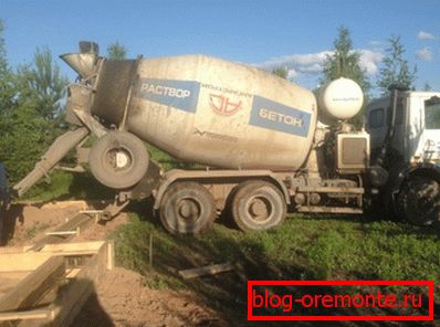 Во фото-испорака на готовата смеса на градилиштето. Во фото-испорака на готовата смеса на градилиштето.