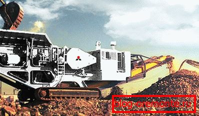 На фотографијата - мобилен комплекс за рециклирање на градежен отпад. На фотографијата - мобилен комплекс за рециклирање на градежен отпад.