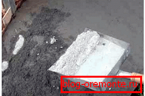 На фотографијата е полнењето на цементот.