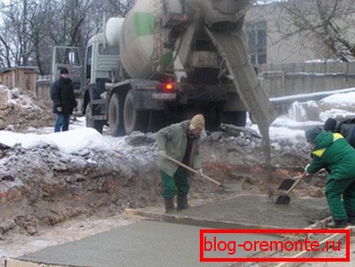Во студ, процесот на природна хидратација на цементот е нарушен.