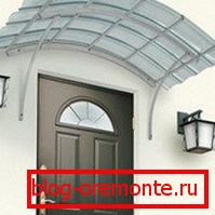 Поликарбонатски стакло на метална рамка крошна над влезната врата