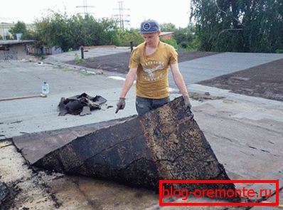 Ние го чистиме покривот од ѓубре