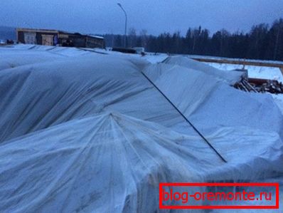 Карактеристики на конструкцијата на основа на лента во зима Карактеристики на конструкцијата на основа на лента во зима