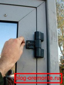 Поправка - пластични врати. Прилагодување на јамката пластична врата поправка