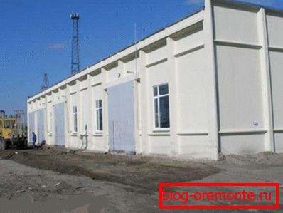 Пример на структура во која сите прозорци и врата стандарди Пример на структура во која сите прозорци и врата стандарди