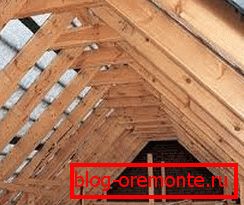 Едноставен, фронтен покрив за време на инсталацијата Едноставен, фронтен покрив за време на инсталацијата