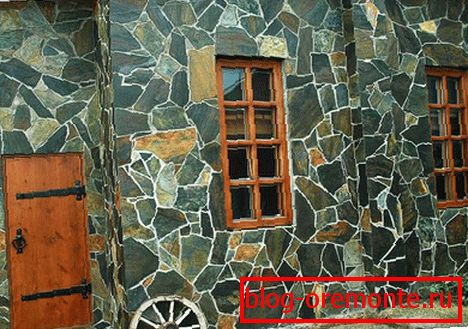 Технологија завршува фасадата на куќата