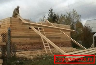 Помошен уред за дигање на материјали Помошен уред за дигање на материјали