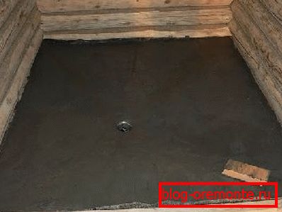 Истурање на подот во мијалникот