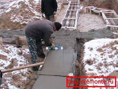 Истурање цементна мешавина Истурање цементна мешавина